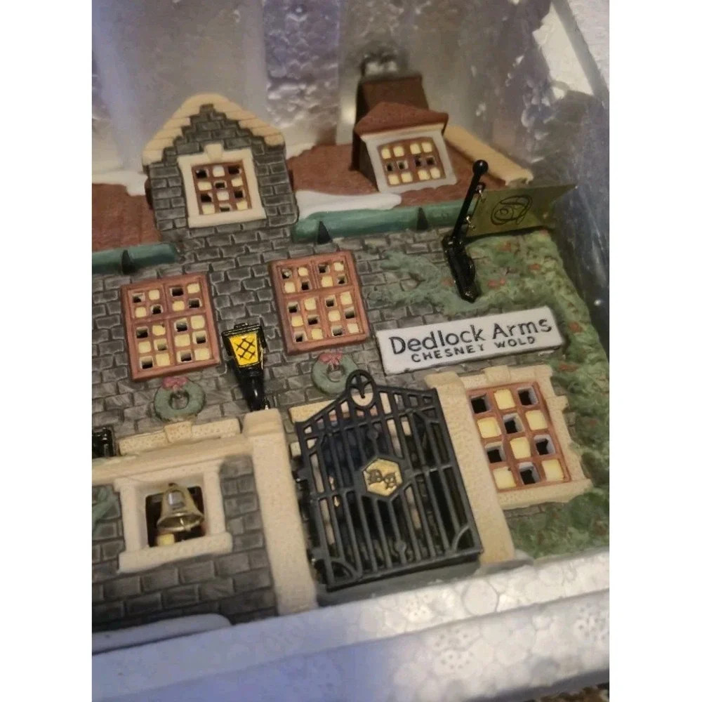 Dept 56 Dickens Village Dedlock Arms 1994  Original Box And Light, Tested